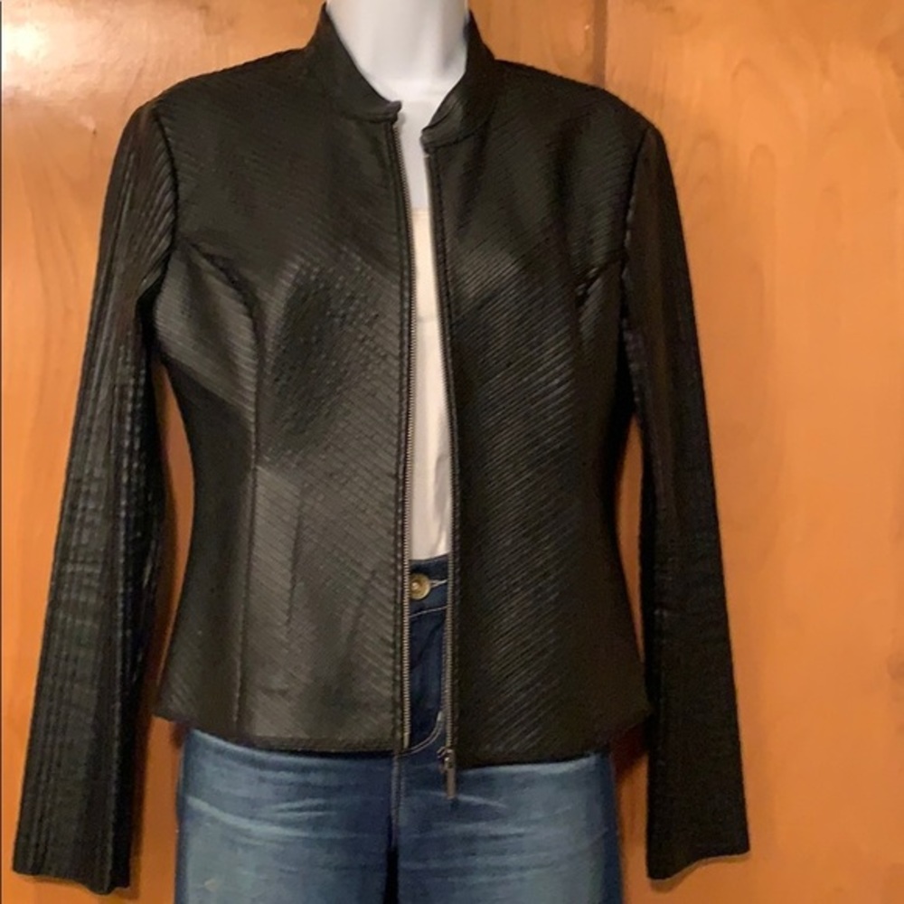RUNWAY black faux leather stretch band nec…